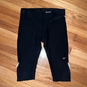 Nike Dry Fit Capri